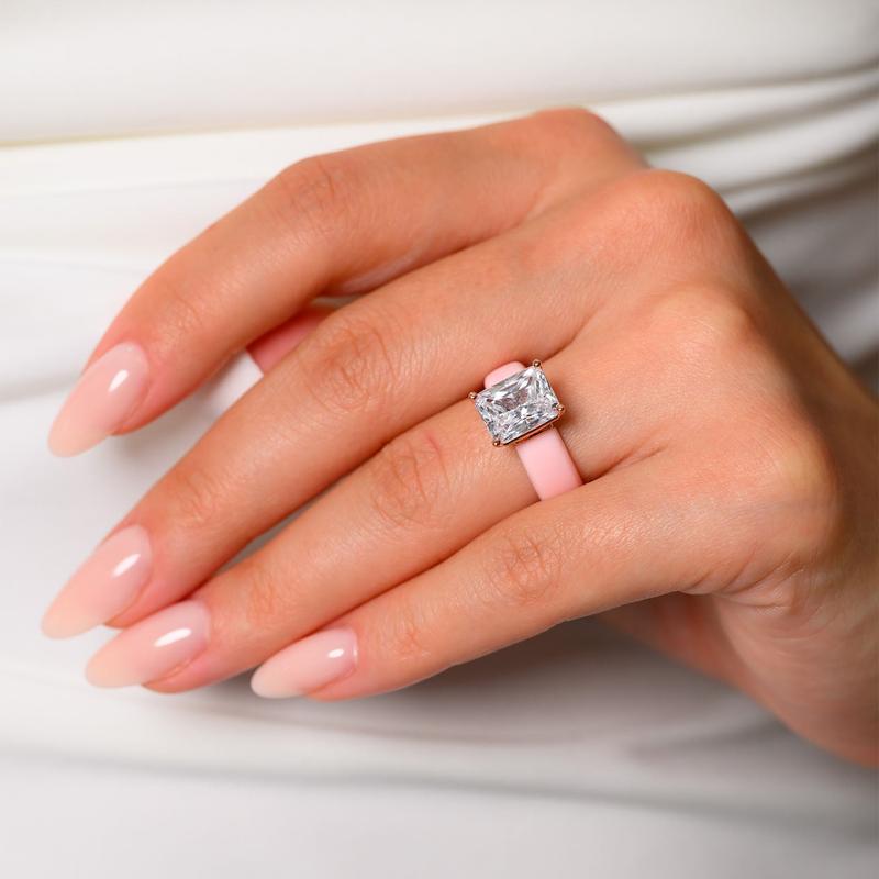 💎Silicone Ring – Emerald Cut CZ